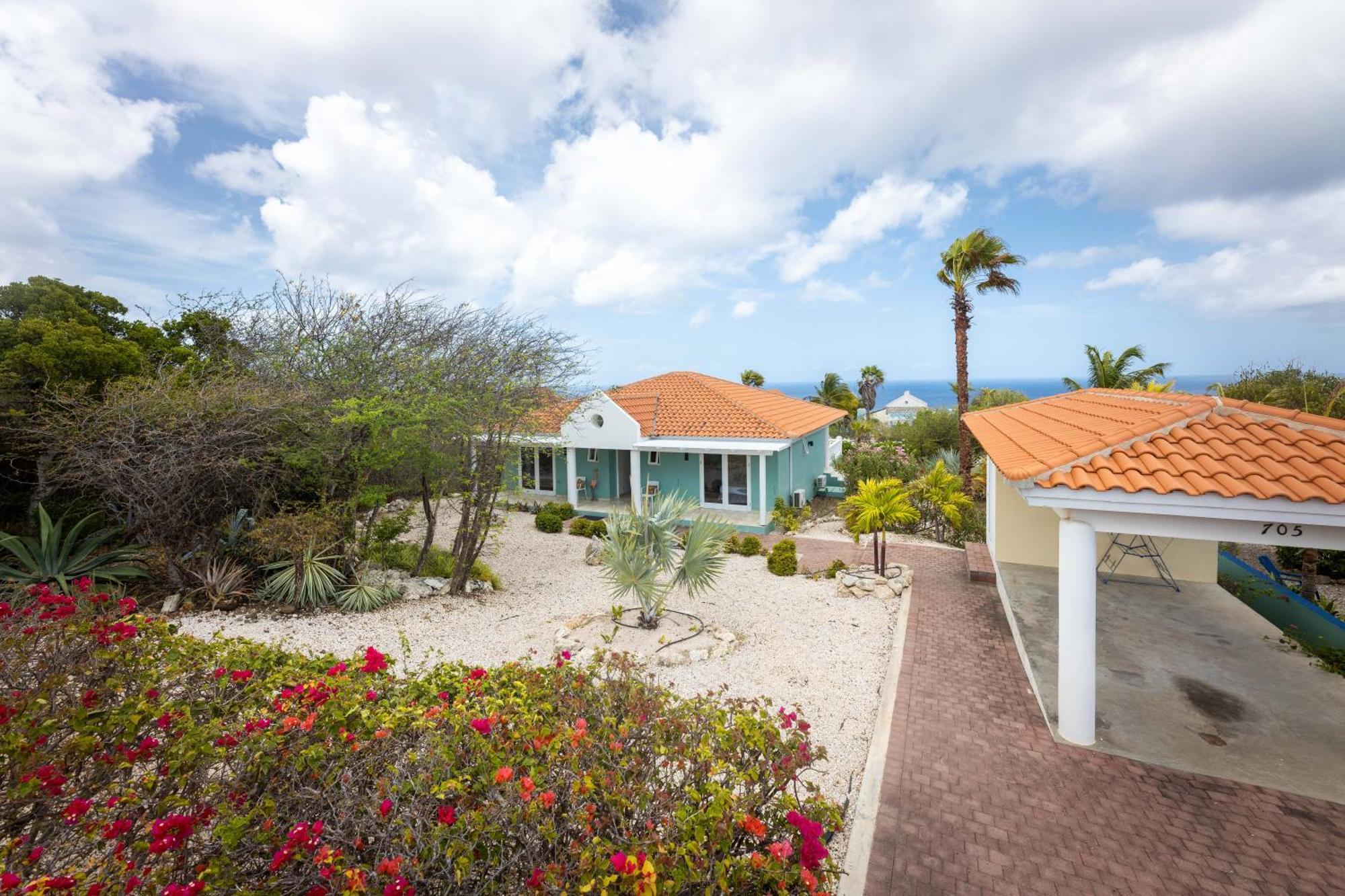 Coral Estate Holidays Willibrordus Exterior photo