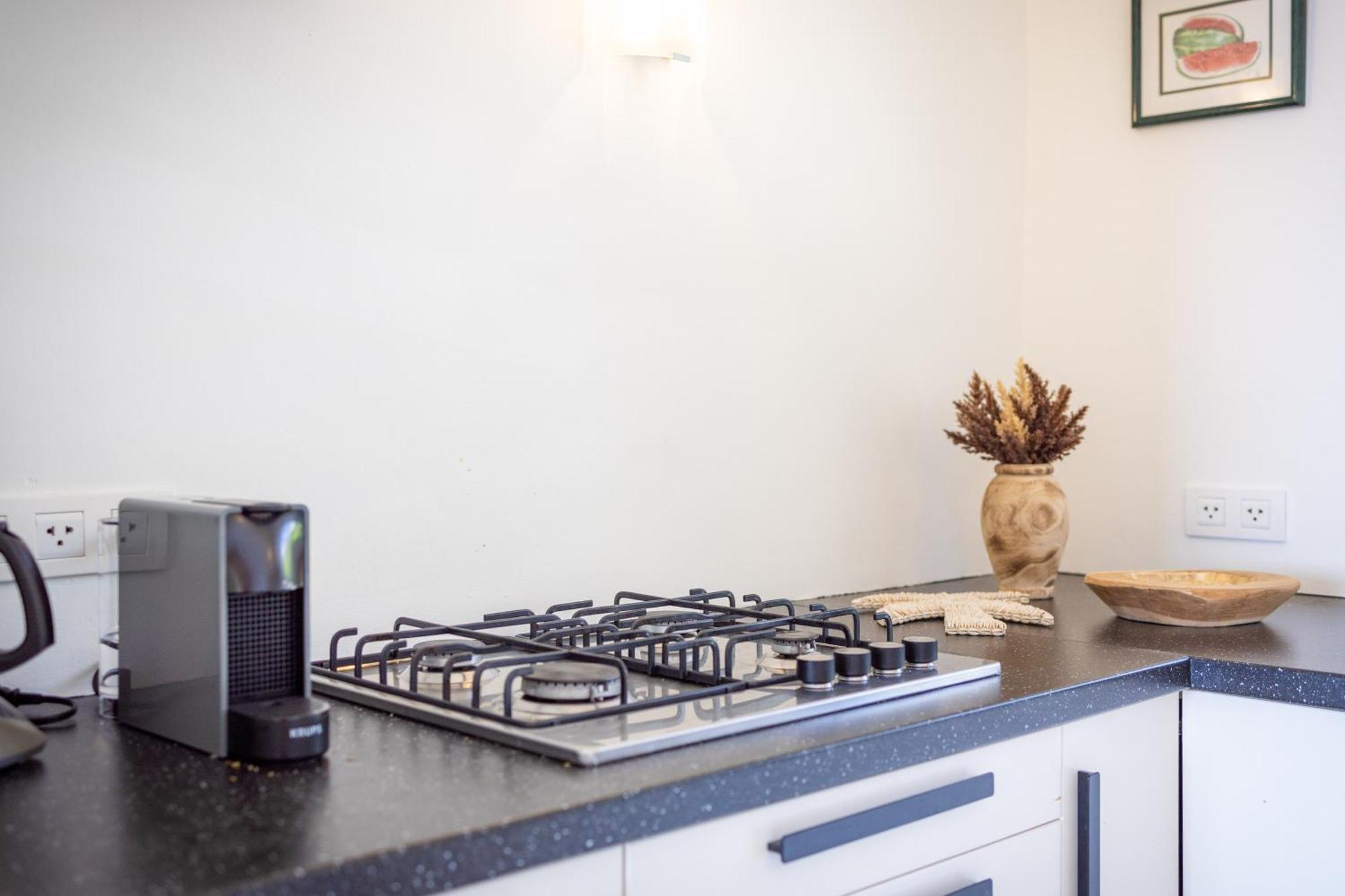 Coral Estate Holidays Willibrordus Room photo