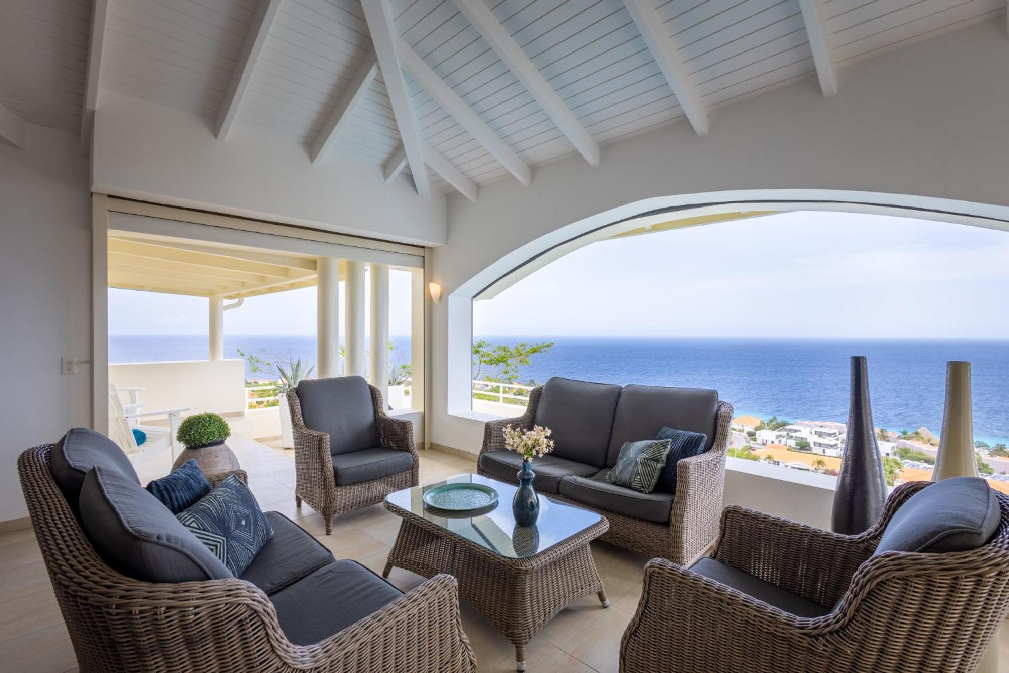 Coral Estate Holidays Willibrordus Room photo