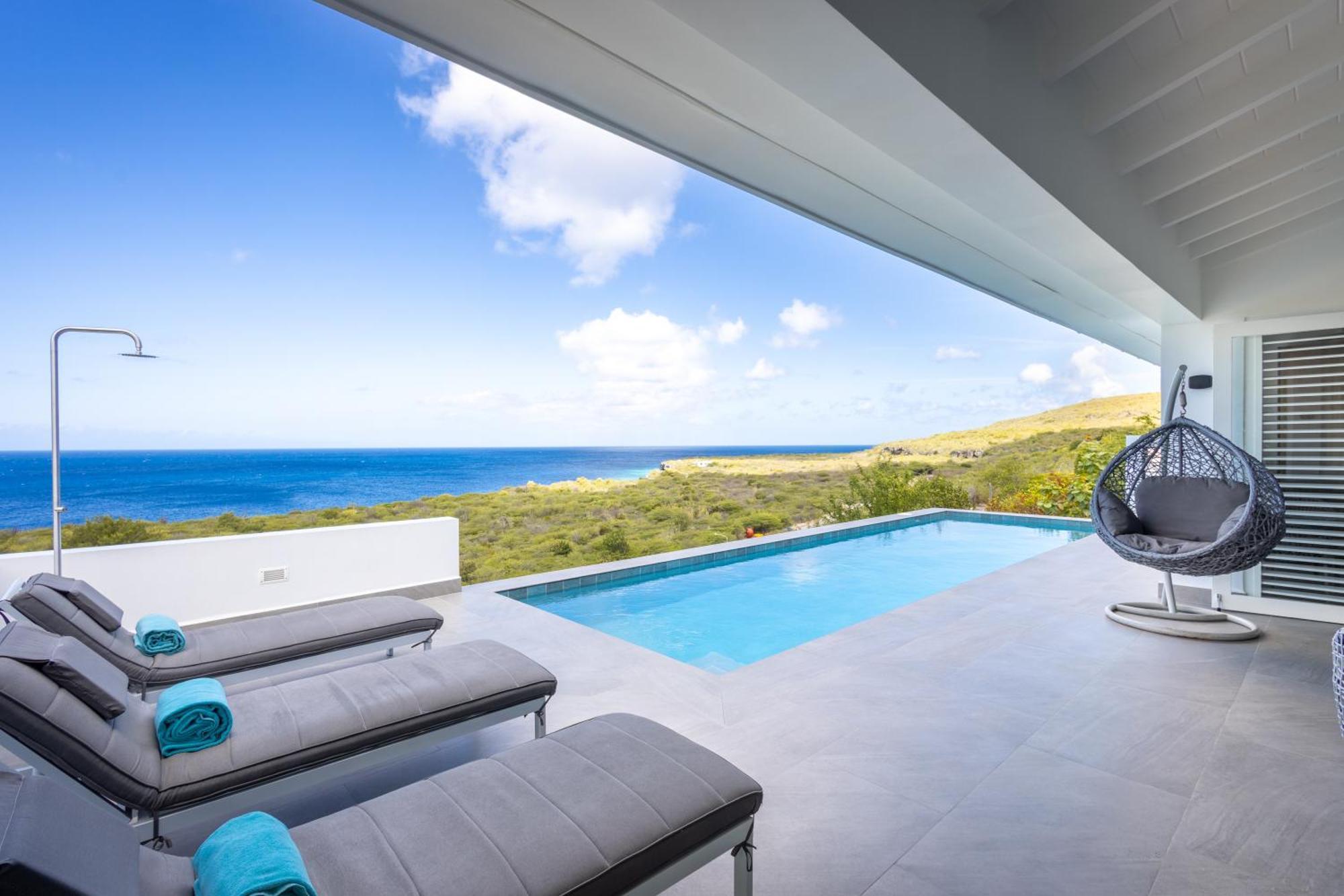 Coral Estate Holidays Willibrordus Room photo