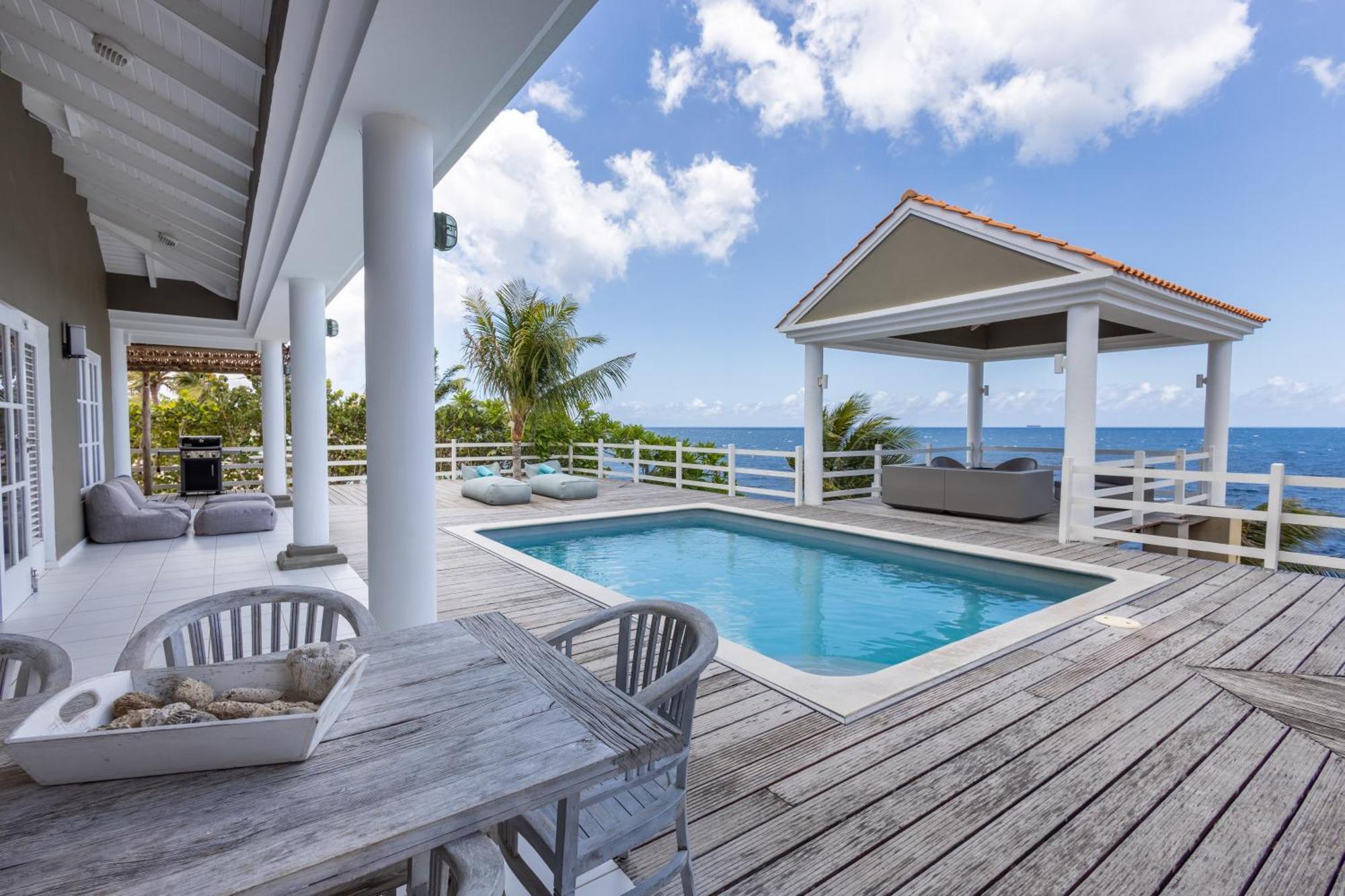 Coral Estate Holidays Willibrordus Room photo