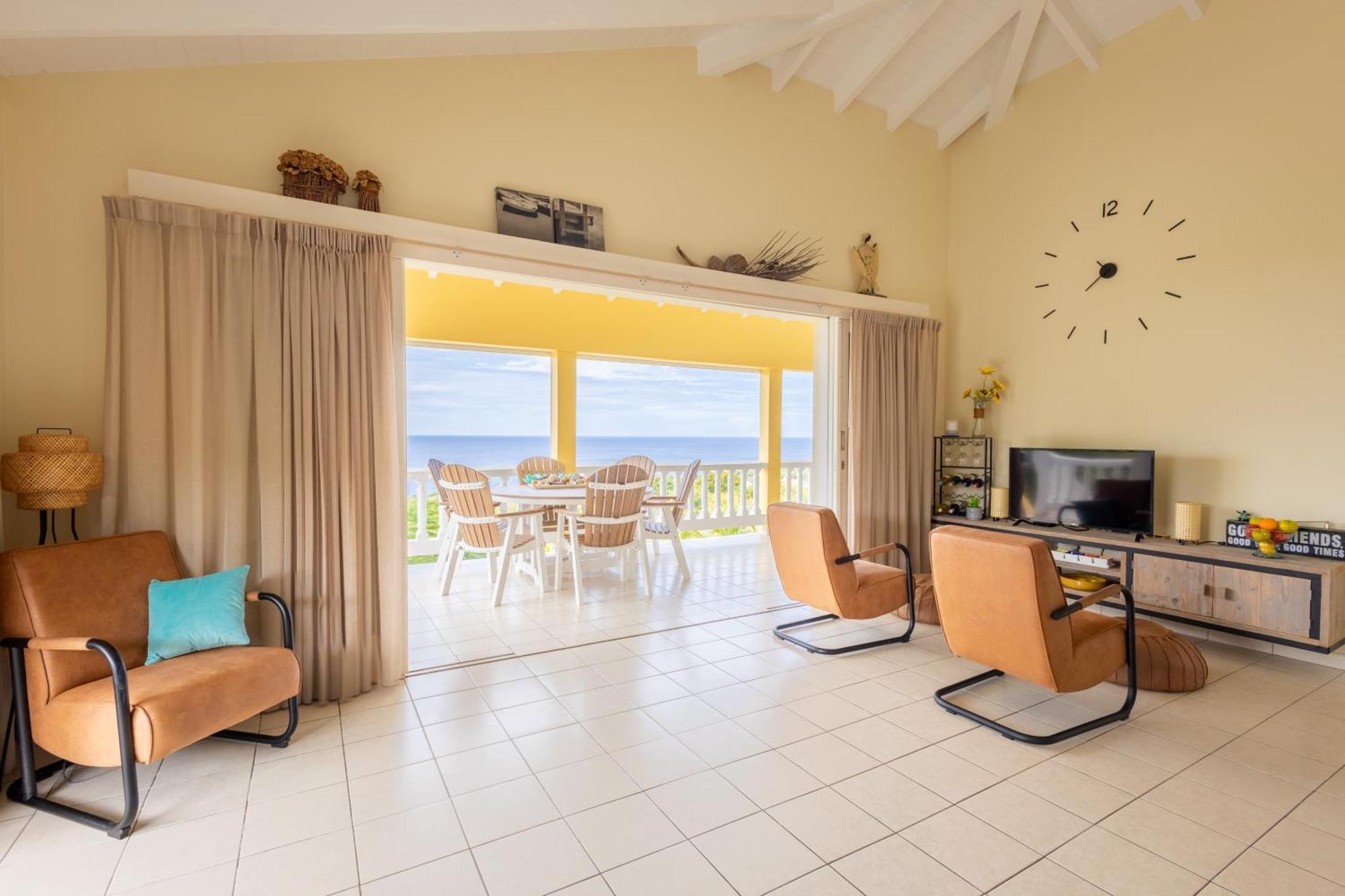 Coral Estate Holidays Willibrordus Room photo
