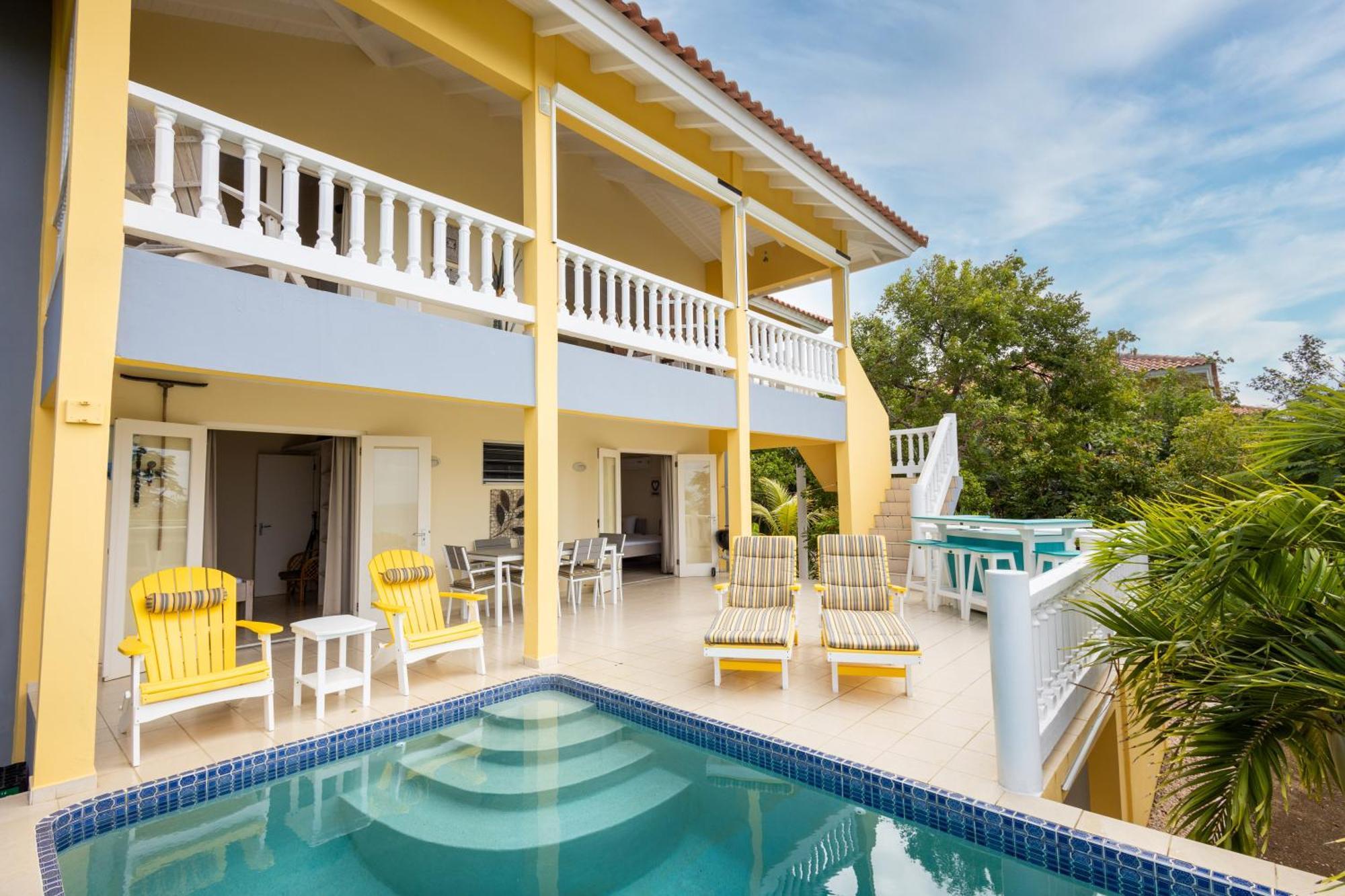Coral Estate Holidays Willibrordus Room photo