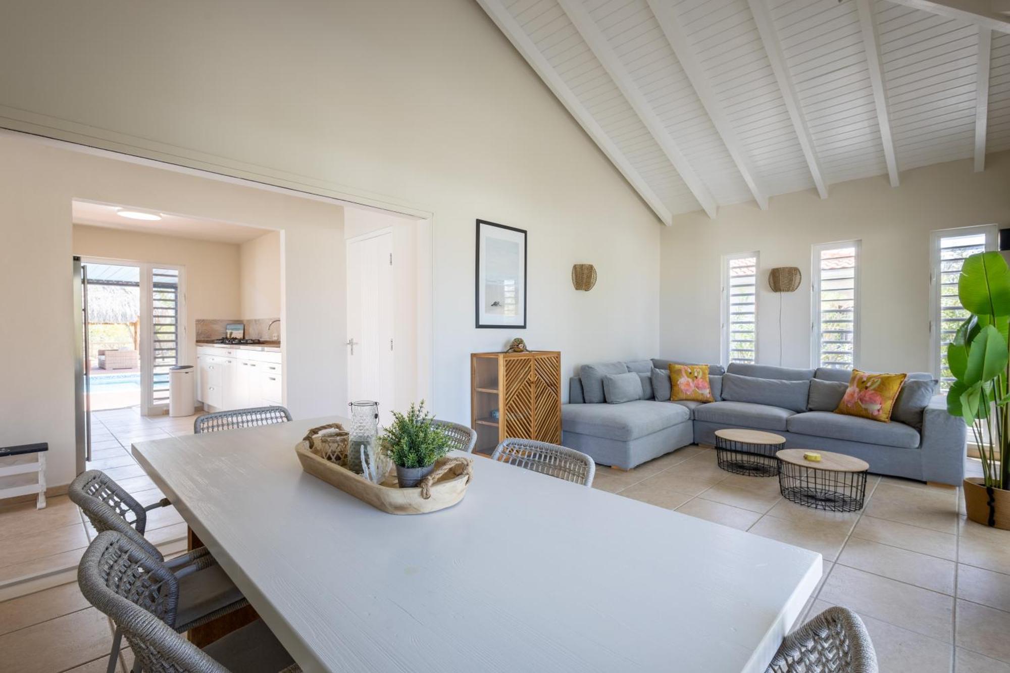 Coral Estate Holidays Willibrordus Room photo